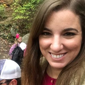 Meet your Posher, Stephanie